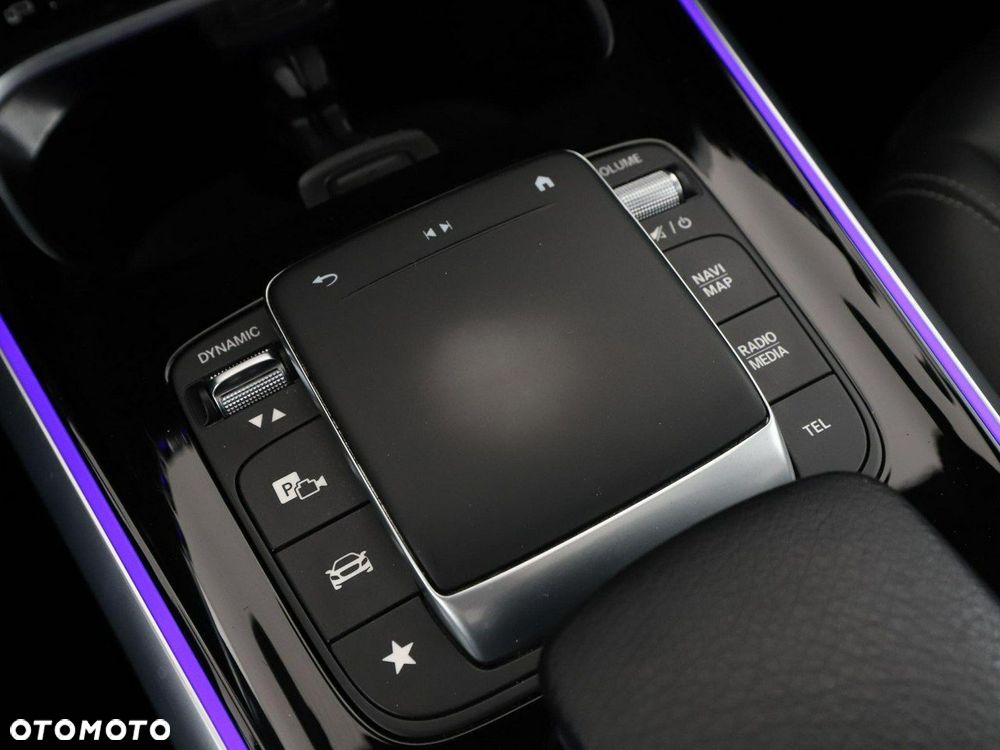 Mercedes-Benz GLB 200 d Progressive 8G-DCT - 35