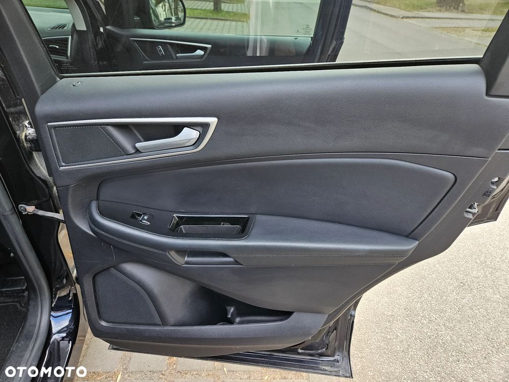 Ford Edge - 24