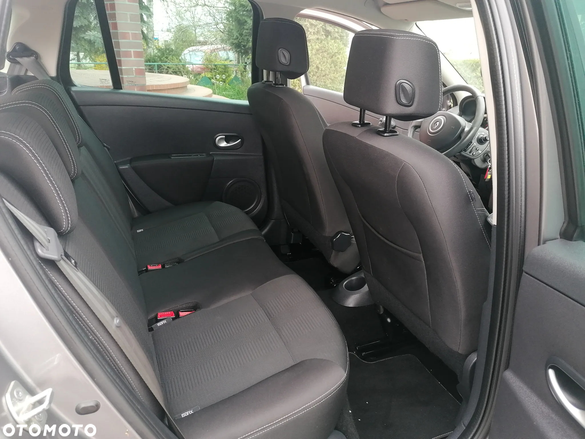 Renault Clio - 11