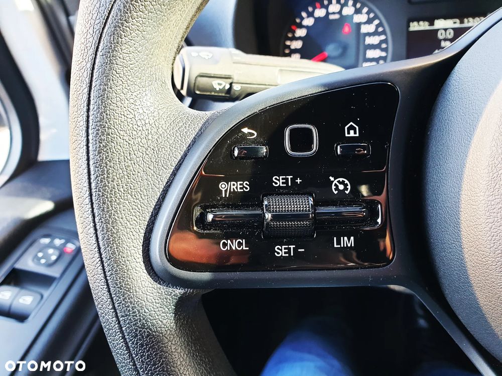 Mercedes-Benz SPRINTER - 20