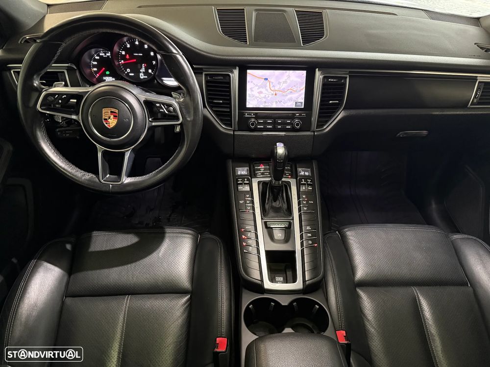 Porsche Macan Standard - 4
