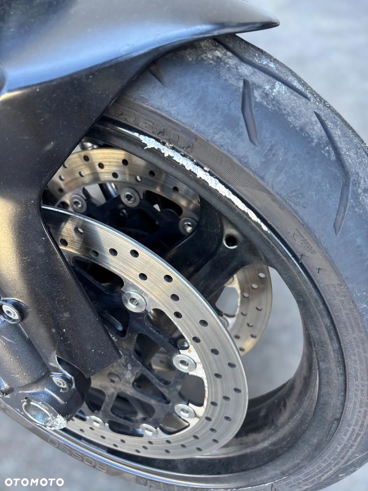 Ducati 696 - 19