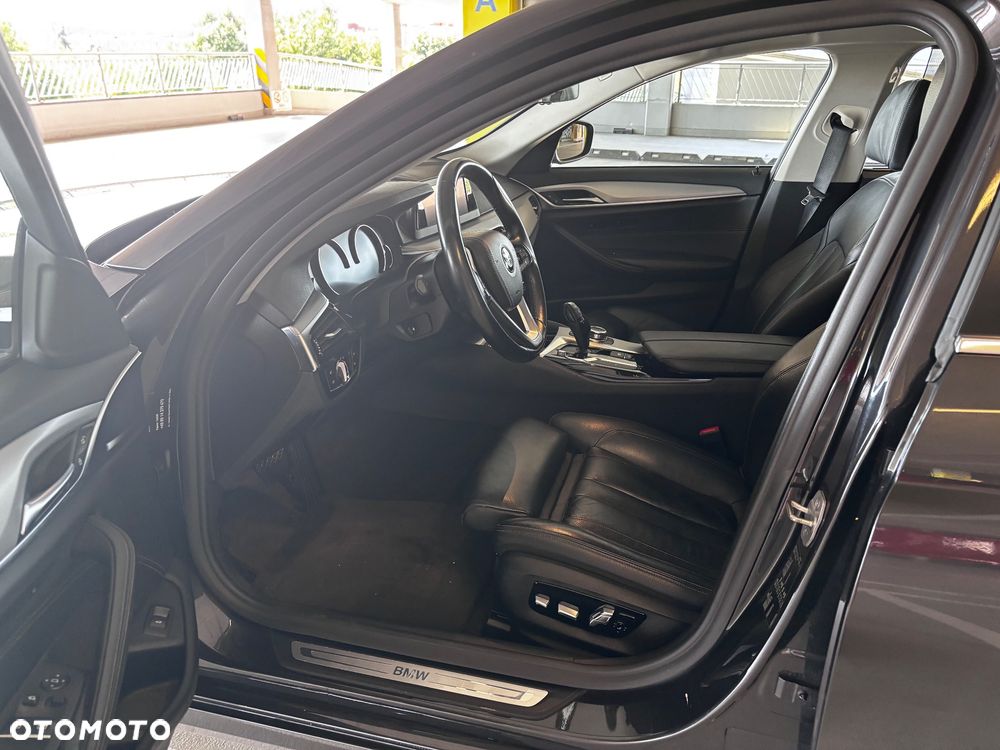 BMW Seria 5 520d Efficient Dynamics Edition - 15