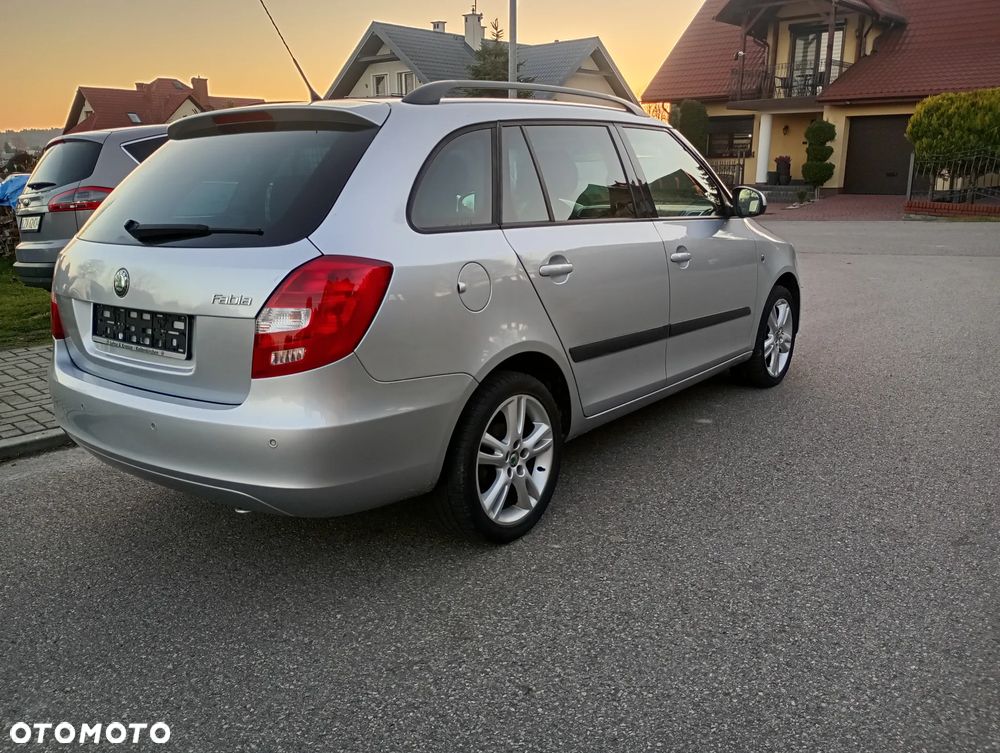 Skoda Fabia 1.6 16V Combi Elegance - 8