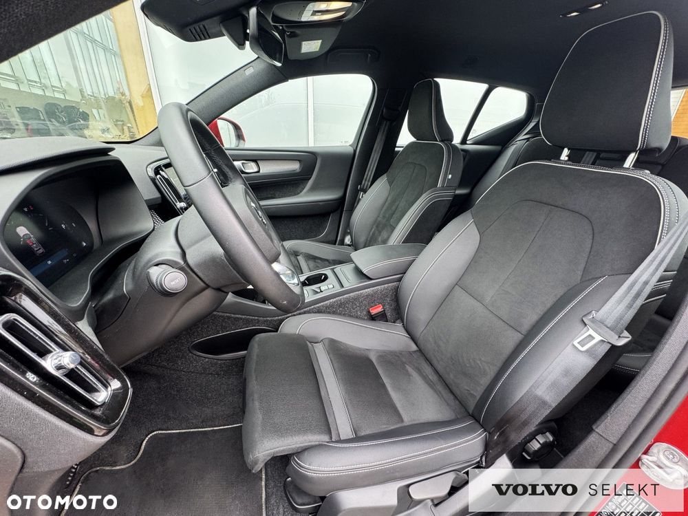 Volvo XC 40 - 31