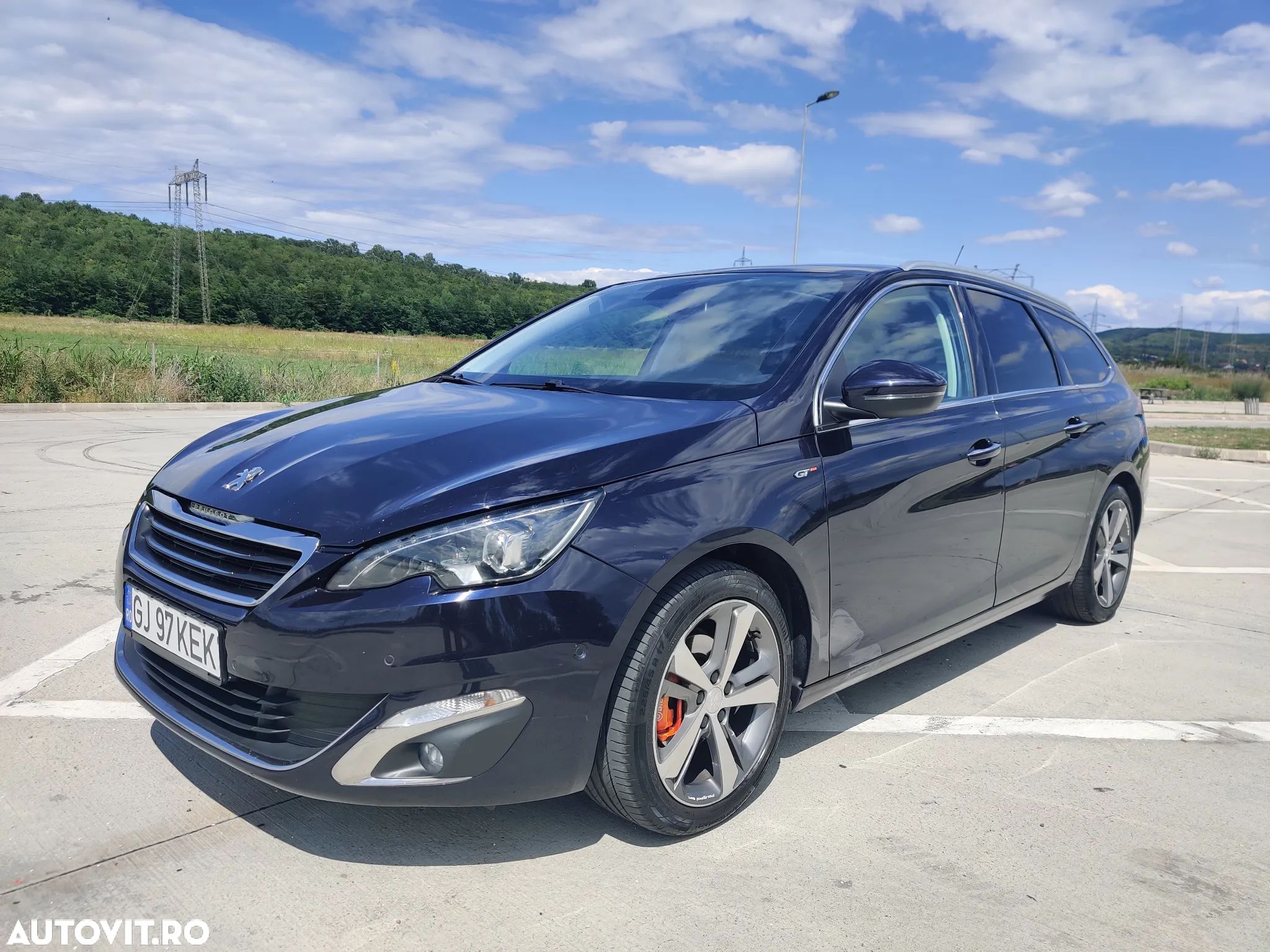 Peugeot 308 SW 1.2 L PureTech Turbo Allure - 1