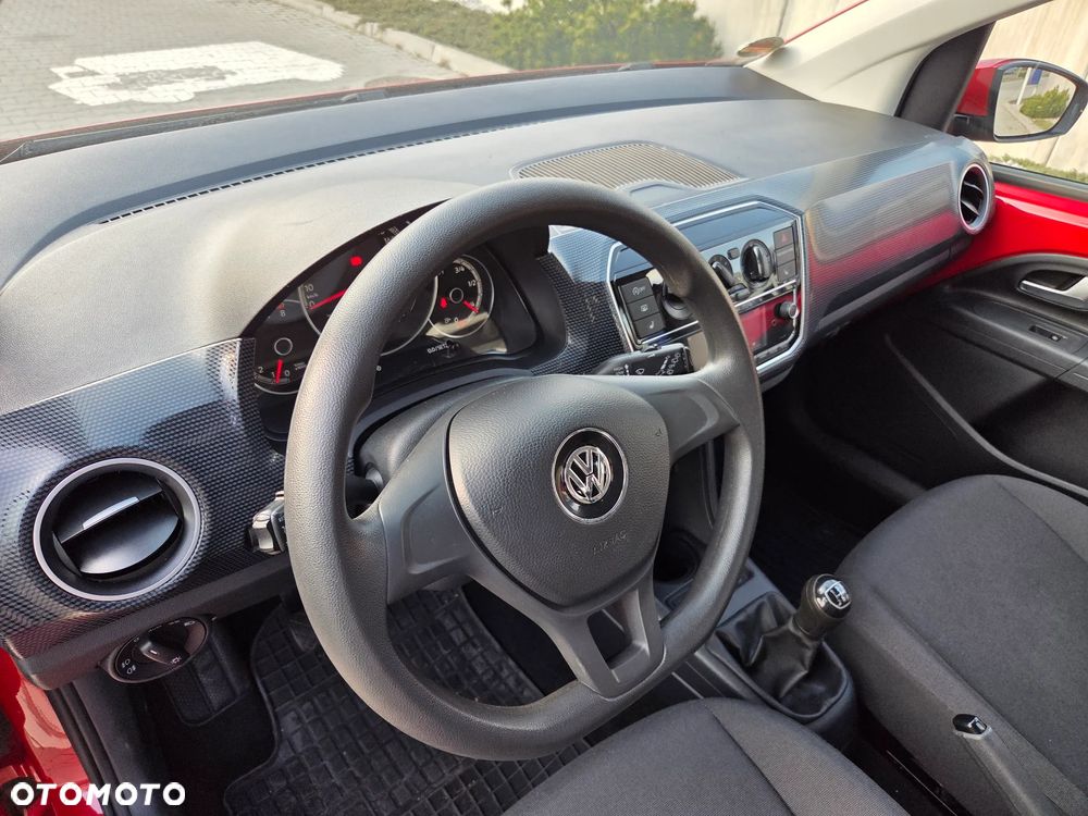 Volkswagen up! street - 14