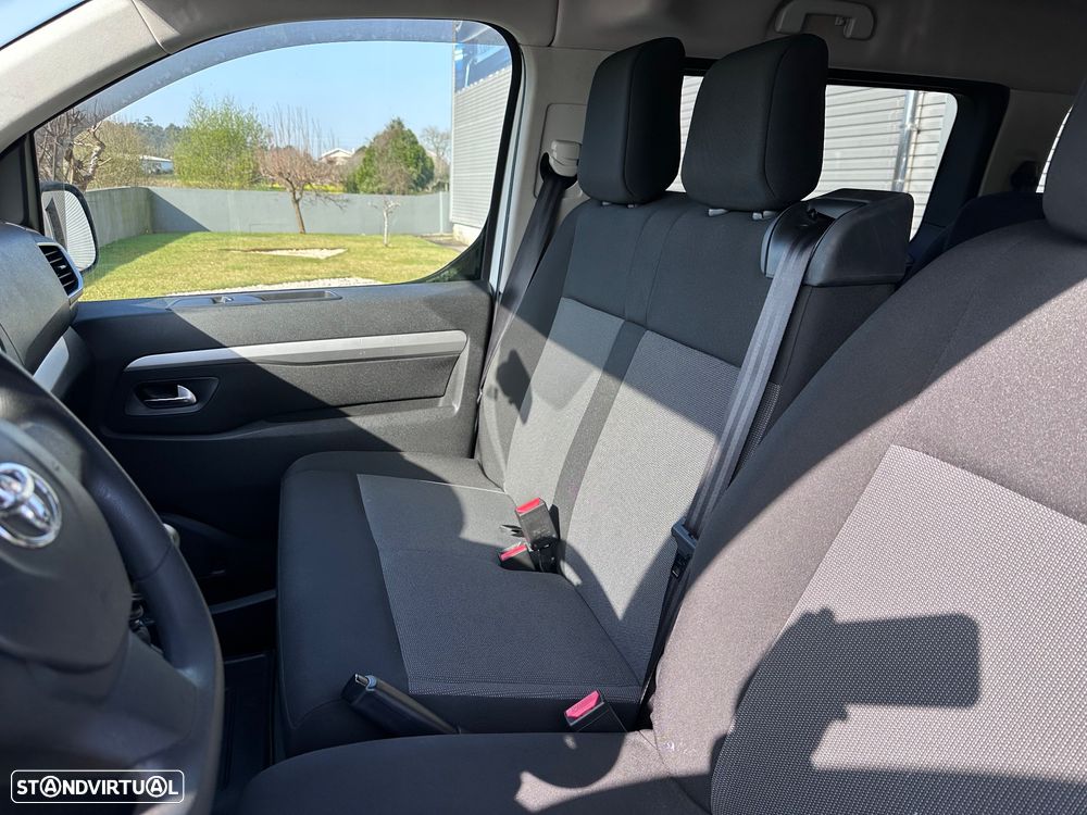 Toyota Proace Verso 1.6 D-4D L1 Shuttle 9L - 16