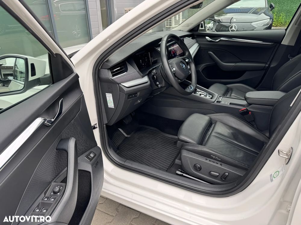 Skoda Octavia 2.0 TDI STYLE DSG - 6