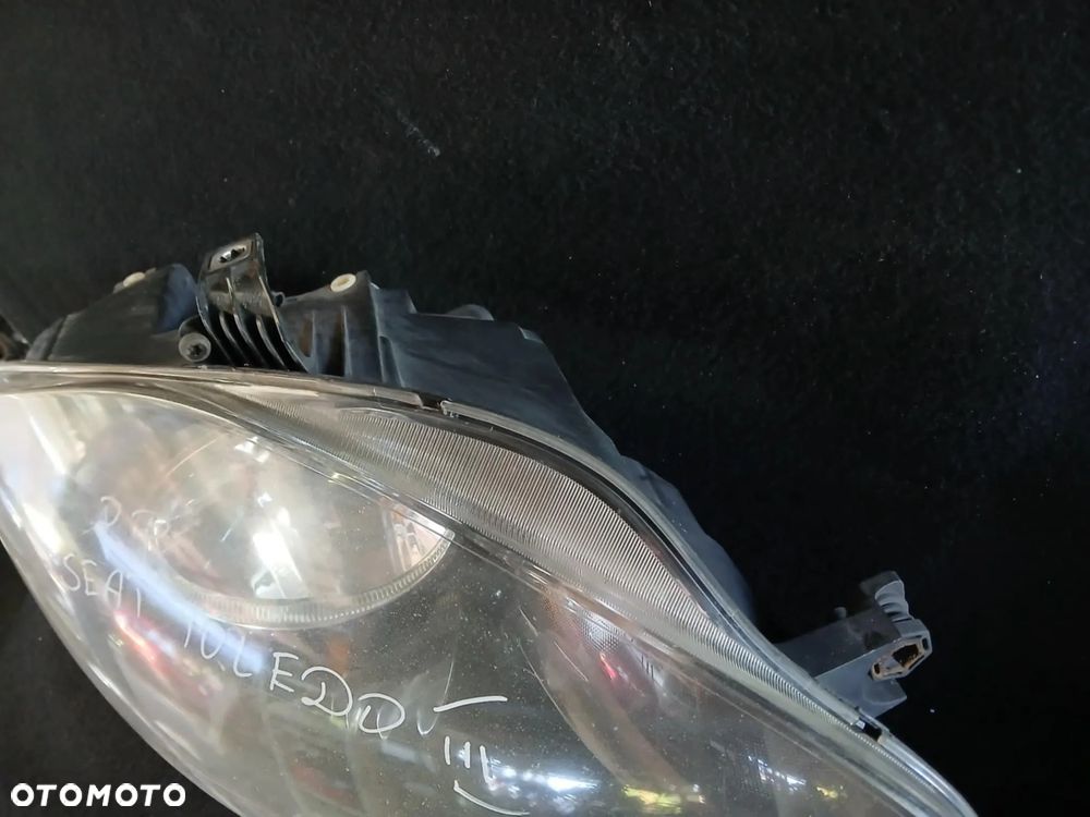 Seat Toledo III Lampa prawa przednia - 2