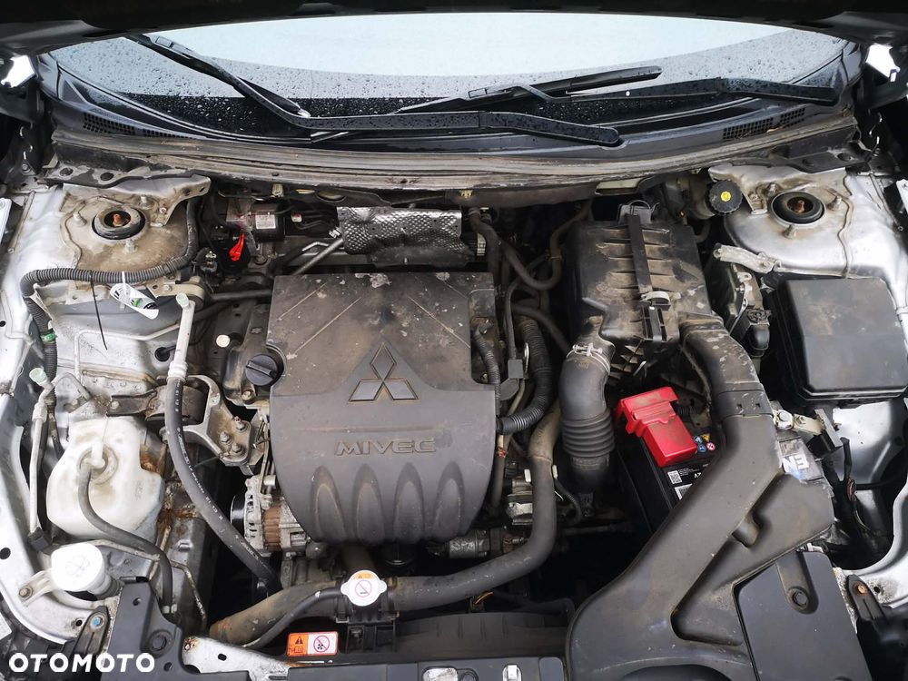 Mitsubishi Lancer 1.6 Inform - 18