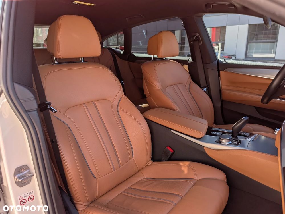 BMW 6GT 630i Luxury Line - 11