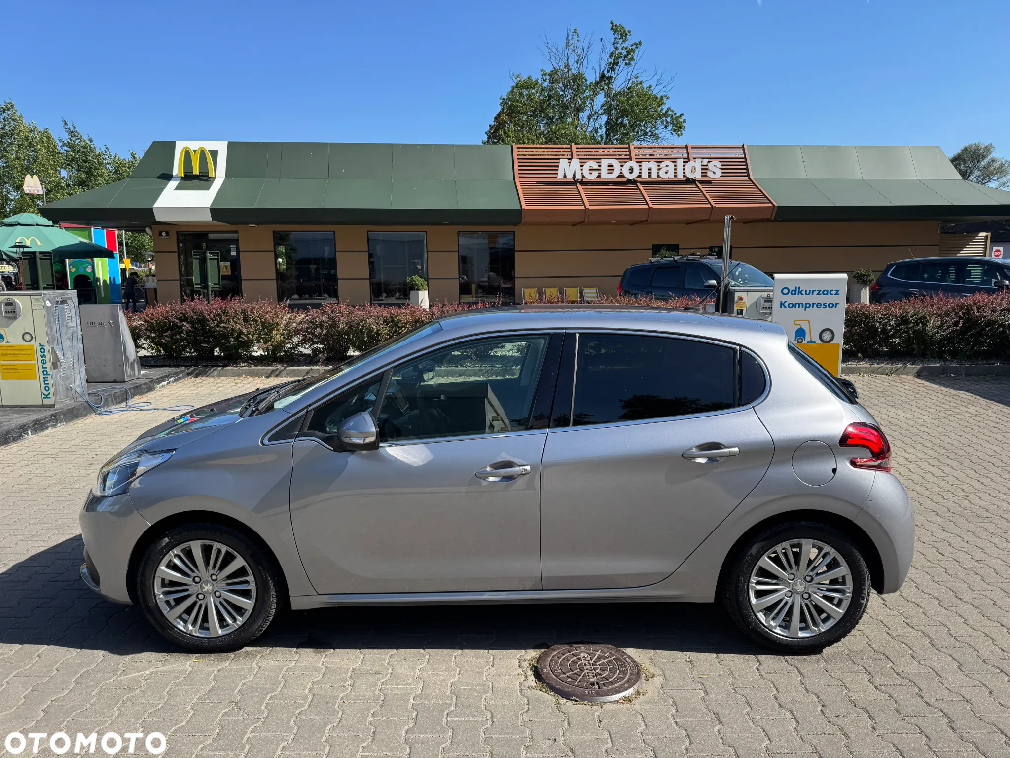 Peugeot 208 1.2 PureTech Allure - 2