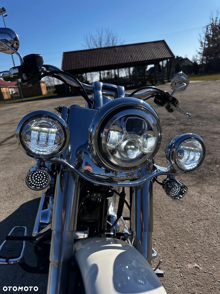 Harley-Davidson Softail Deluxe - 14