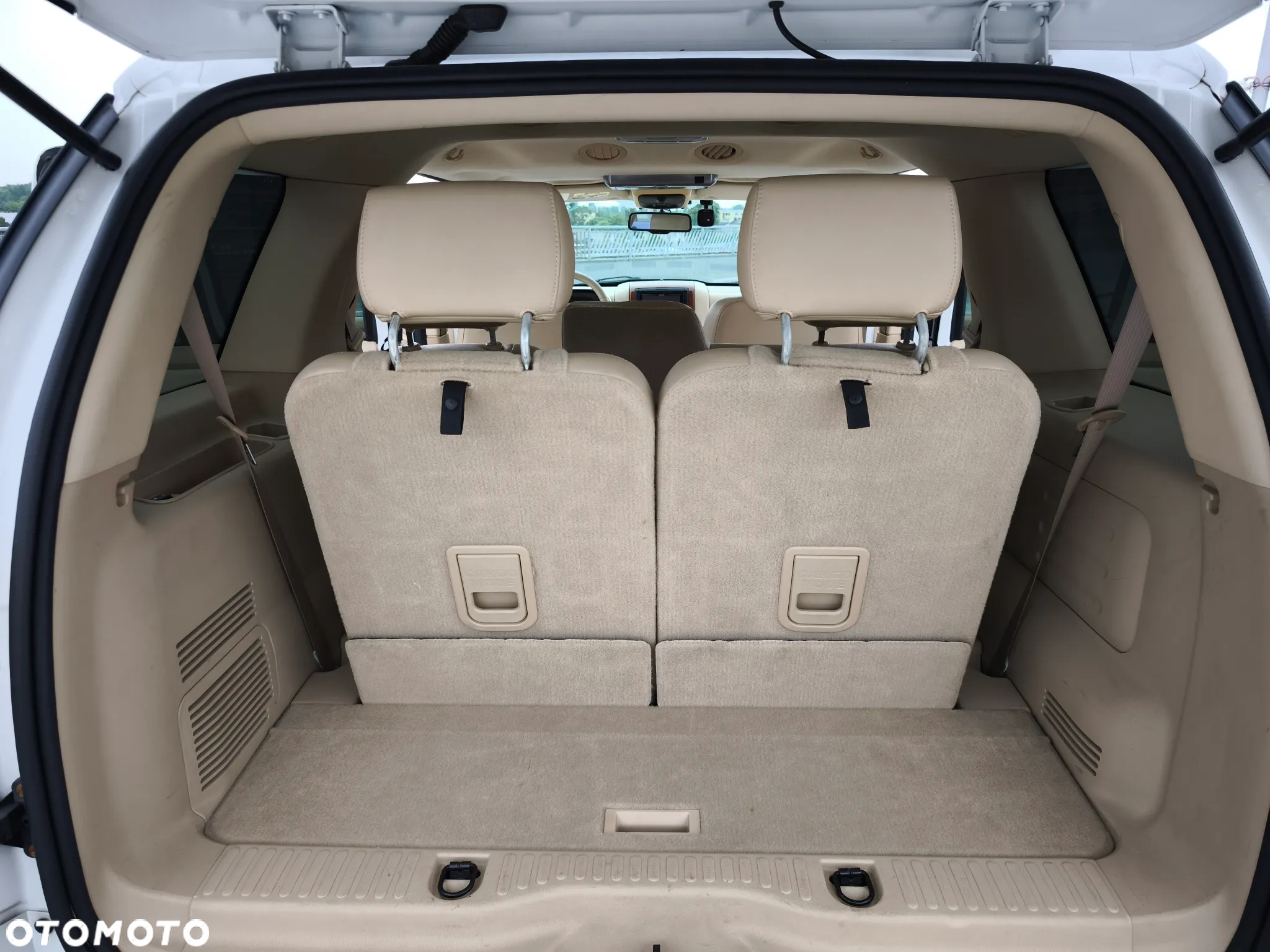 Ford Explorer 4.6 4WD - 17
