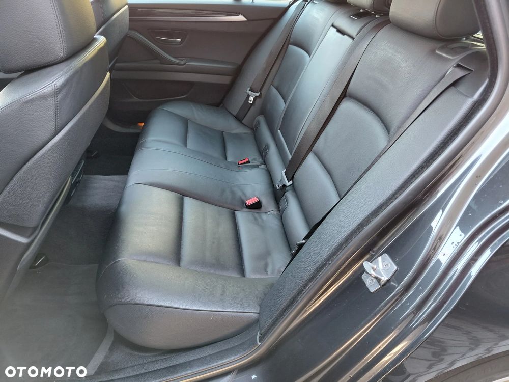BMW Seria 5 520d Modern Line - 14