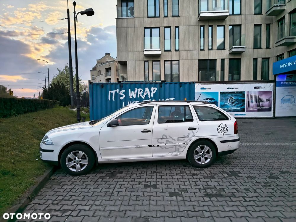 Skoda Octavia 1.6 Tour Classic - 16