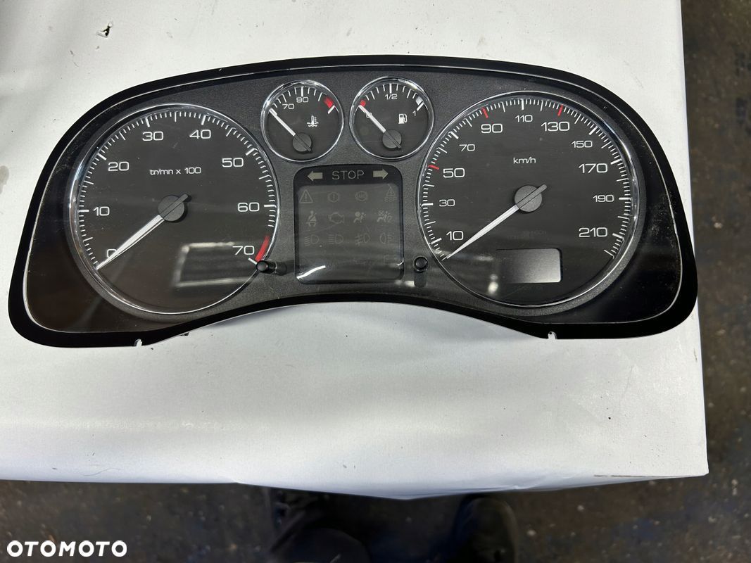 PEUGEOT 307 2,0 16V LICZNIK 9660470480 - 1