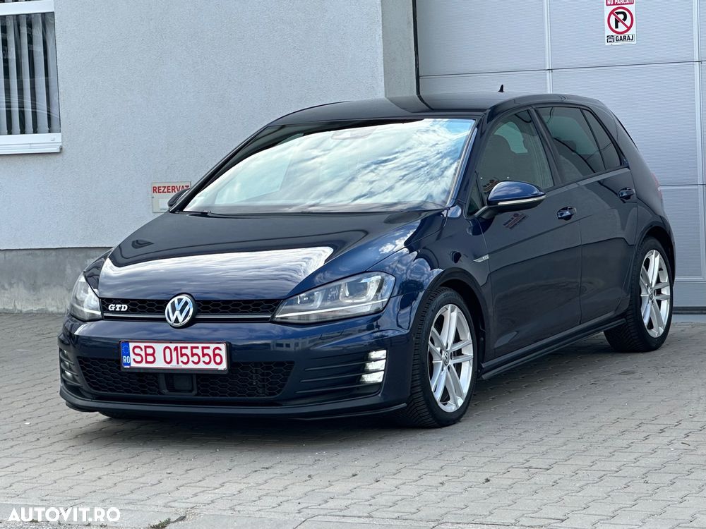 Volkswagen Golf 2.0 TDI GTD - 1
