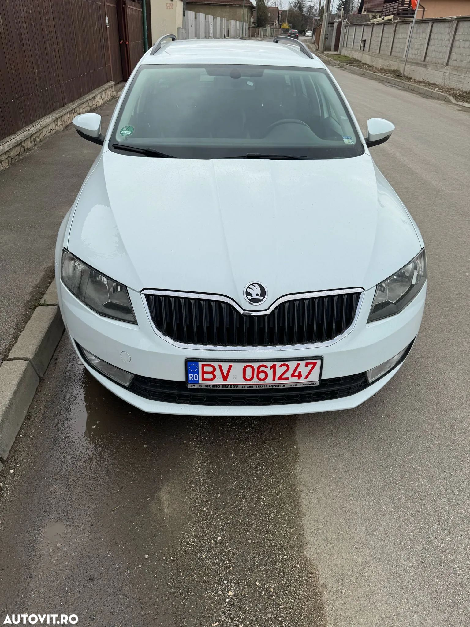 Skoda Octavia 2.0 TDI DSG Style - 1