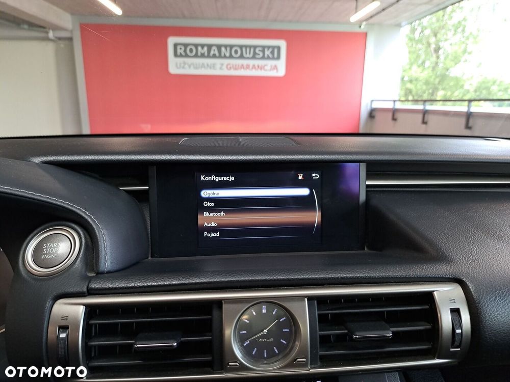 Lexus IS 200t Elite - 19