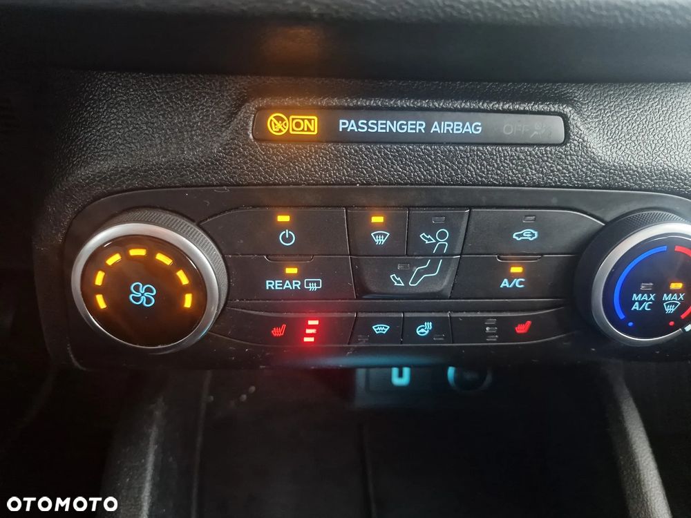 Ford Focus 1.5 TDCi DPF Start-Stopp-System Titanium - 19