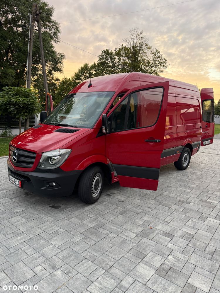 Mercedes-Benz Sprinter - 14
