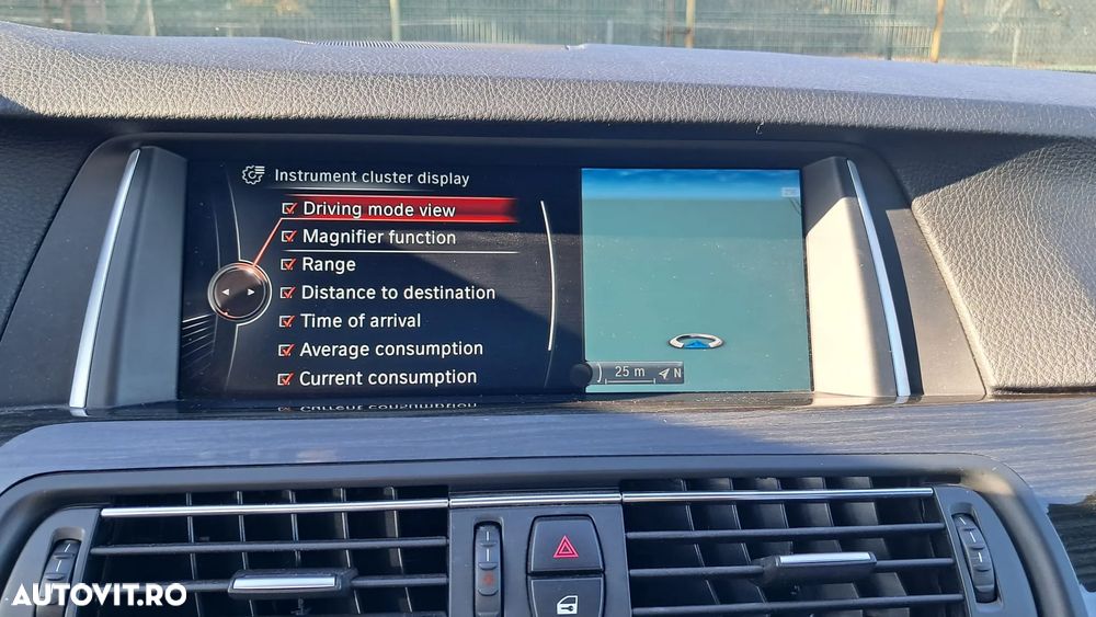 BMW Seria 5 520d Aut. Luxury Line - 14