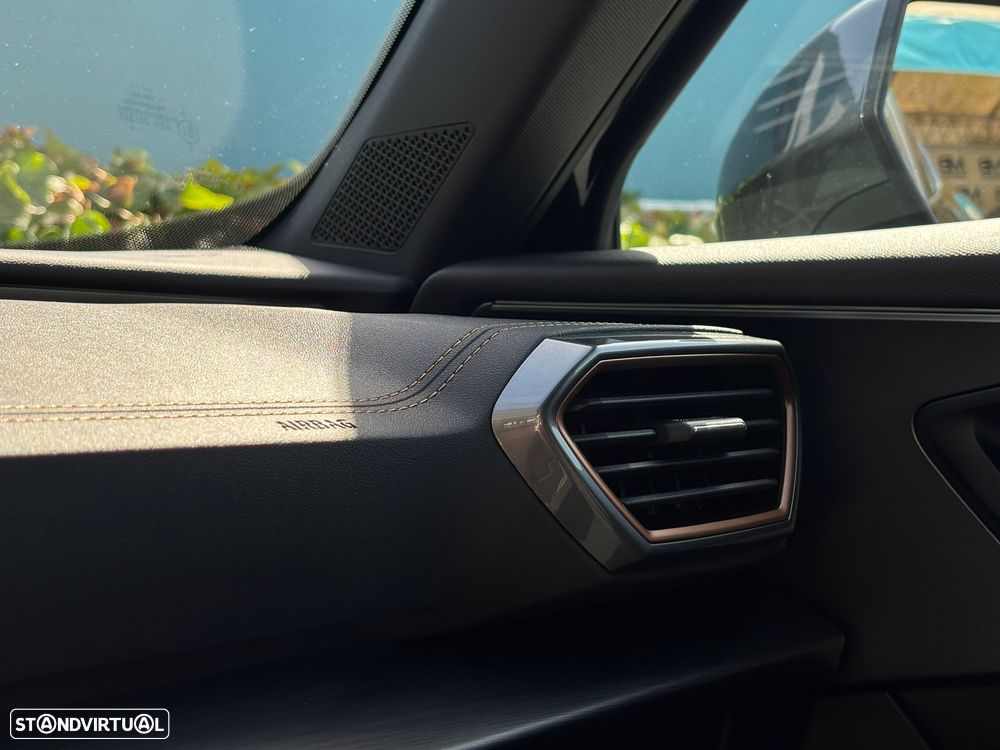Cupra Formentor 1.4 e-Hybrid DSG VZ - 31