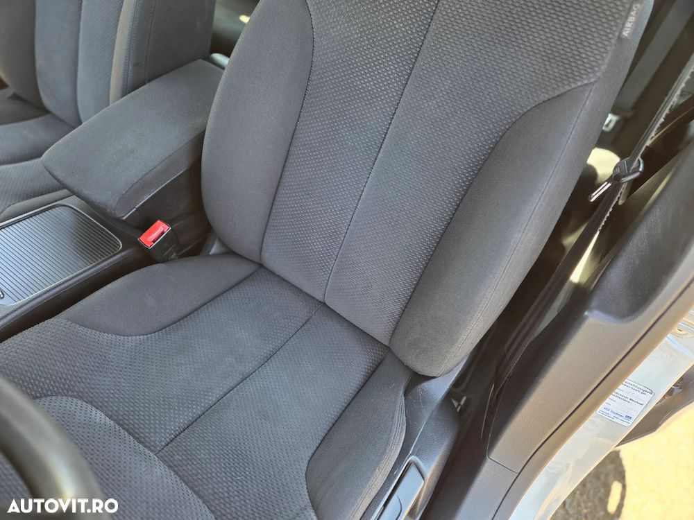 Volkswagen Passat 1.9 TDI Comfortline - 6