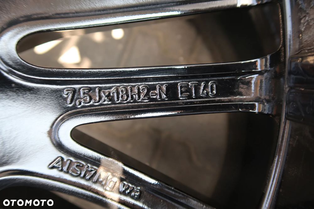 254/C21 Felga Aluminiowa Mercedes A2064015000 8,5x18et52 - 12