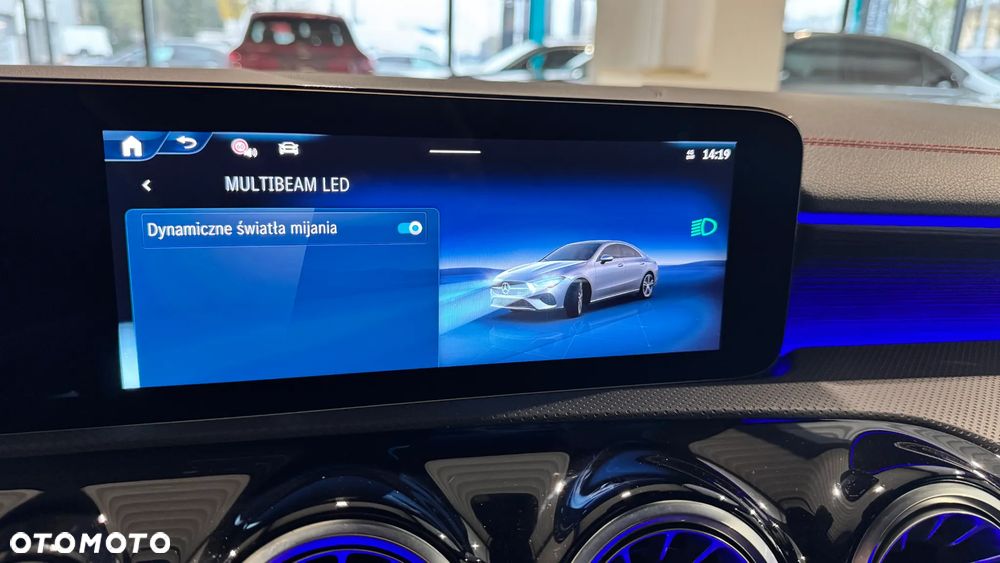 Mercedes-Benz CLA 200 AMG Line 7G-DCT - 23