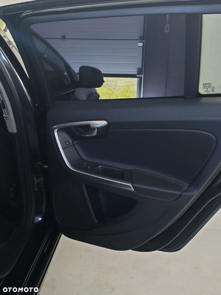 Volvo V60 D2 Drive-E Kinetic - 21