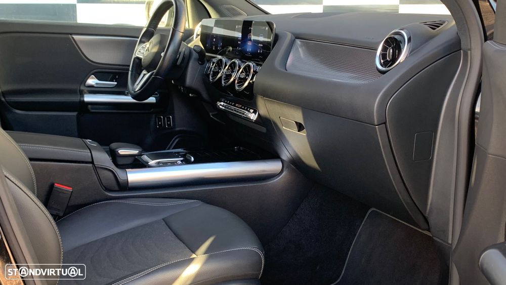 Mercedes-Benz GLA 250 - 16