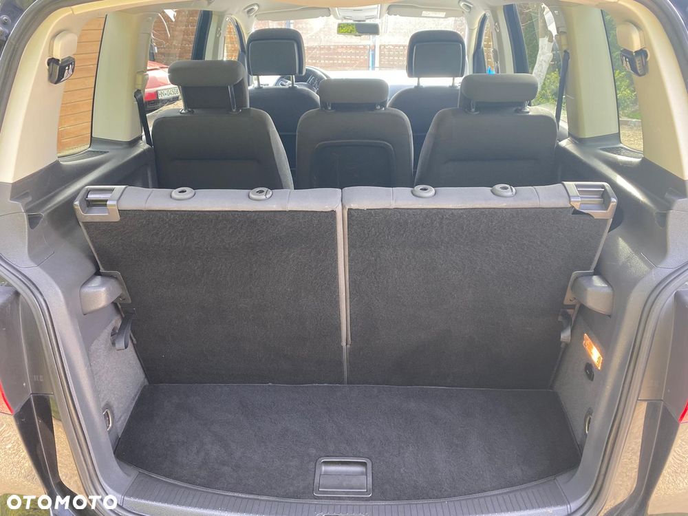 Volkswagen Touran 1.4 TSI DSG Life - 17