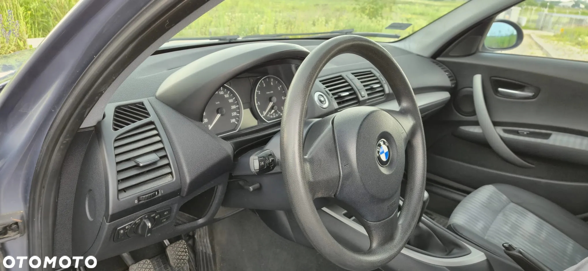 BMW Seria 1 116i - 14