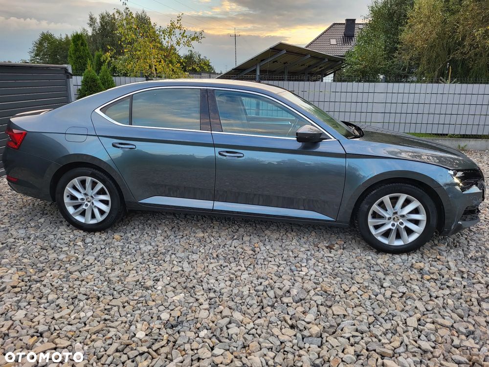Skoda Superb 1.5 TSI Ambition DSG - 8