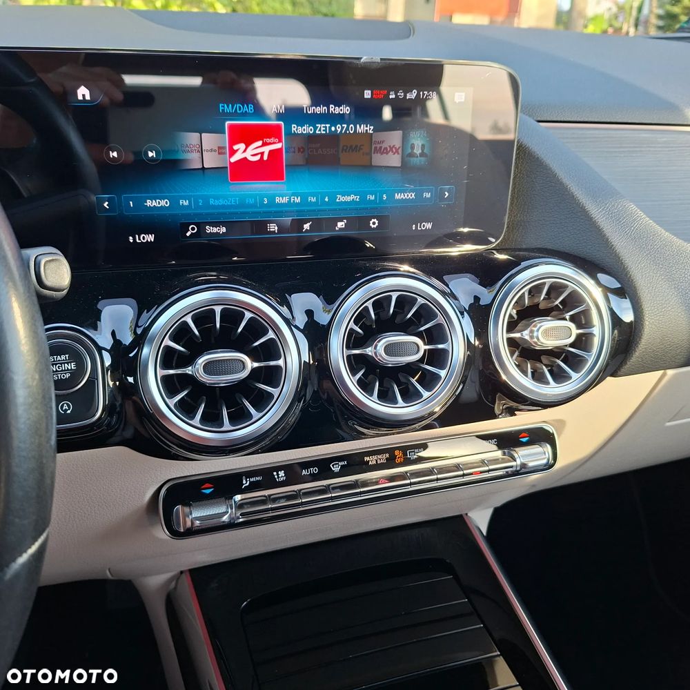 Mercedes-Benz GLA 200 Style - 10