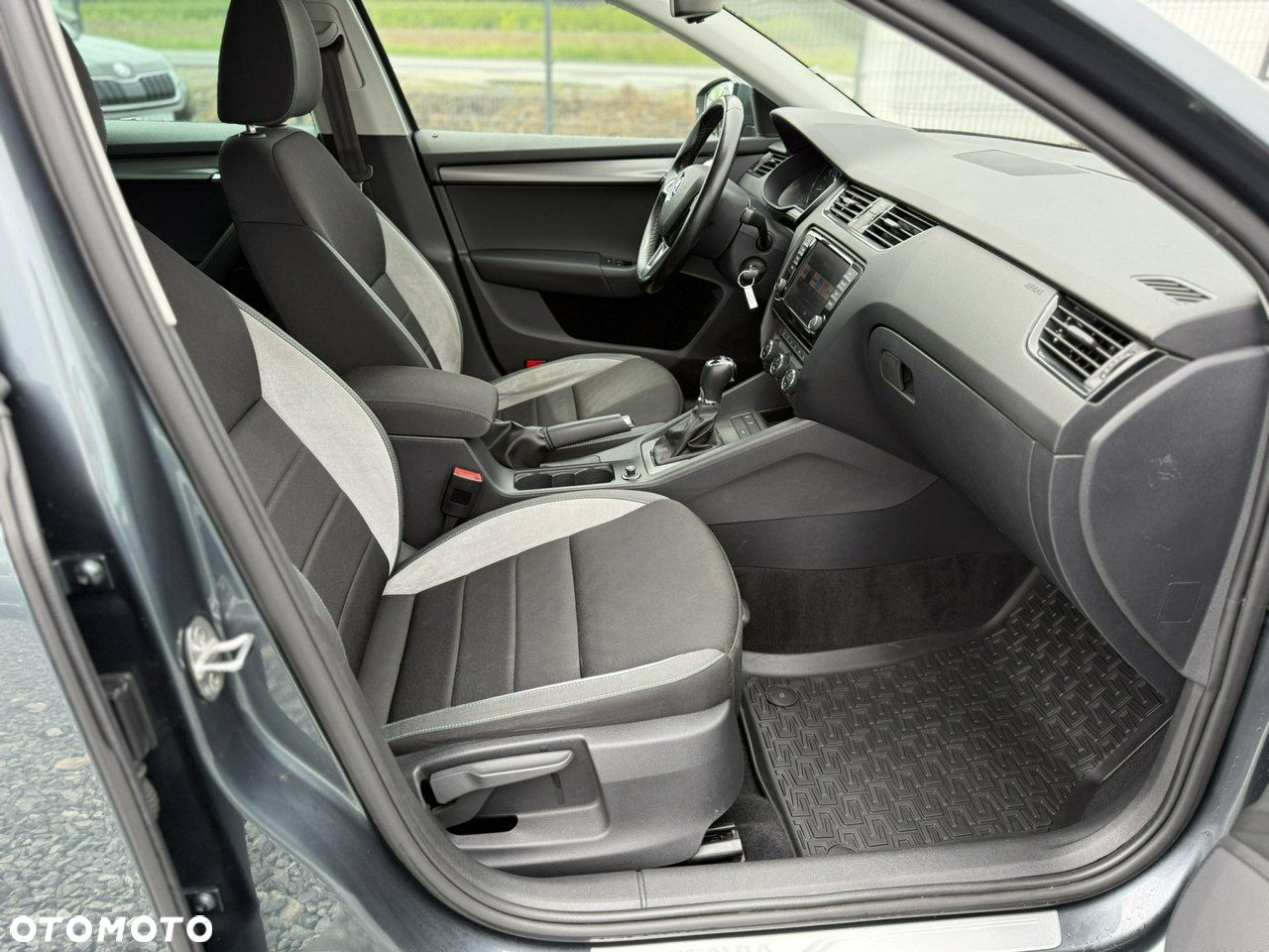 Skoda Octavia Combi 2.0 TDI (Green tec) DSG Joy - 25