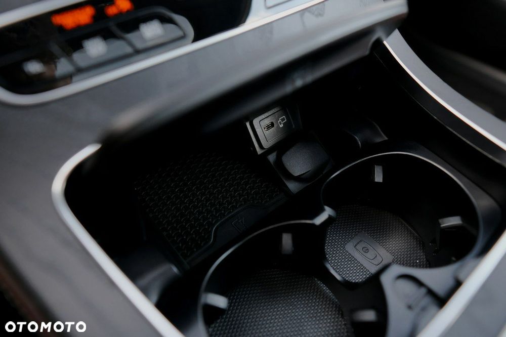 Mercedes-Benz Klasa E 450 4-Matic All-Terrain Exclusive - 28