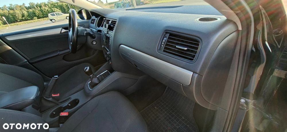 Volkswagen Jetta 2.0 TDI DPF BMT Comfortline - 23
