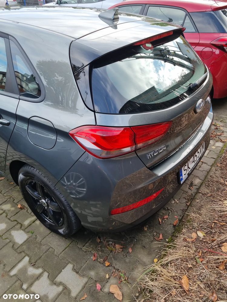 Hyundai i30 1.5 DPI Classic + - 4