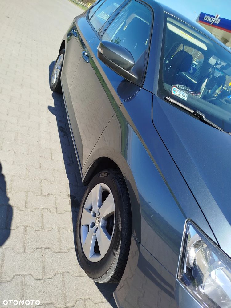 Skoda Fabia 1.0 Ambition - 11