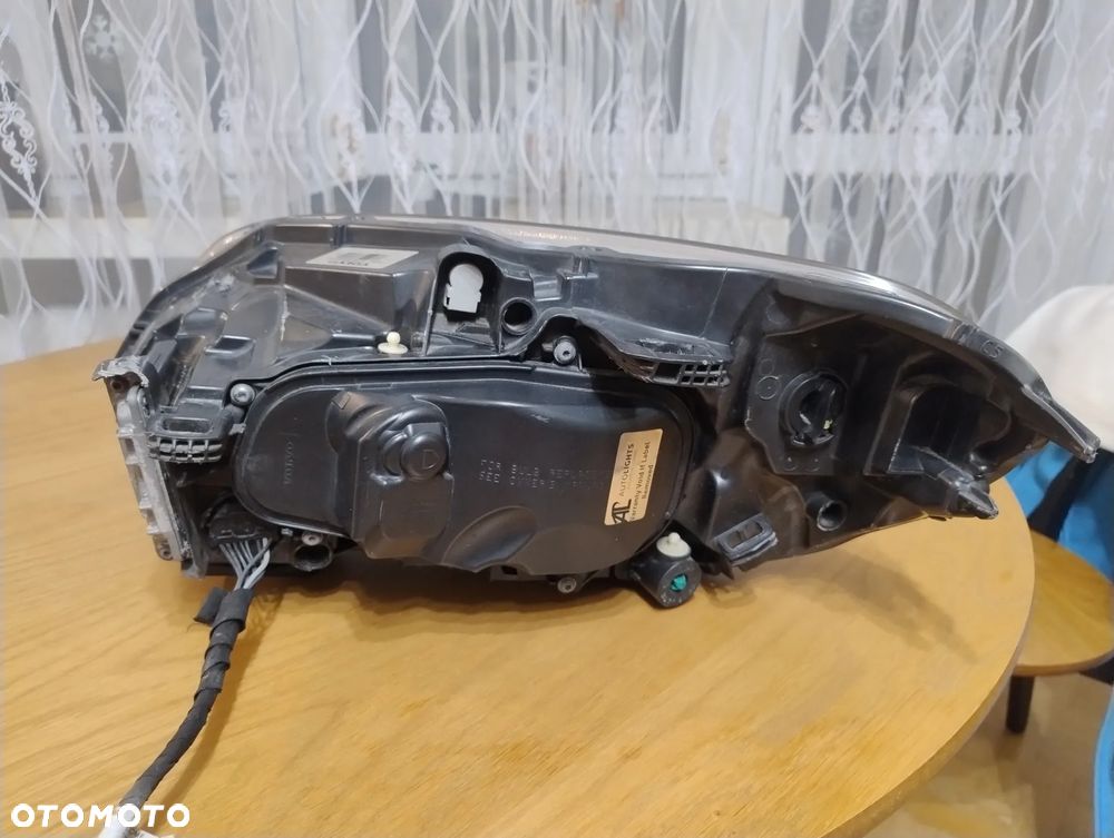 Lampa prawa Volvo XC60 USA 2013-2017 - 6