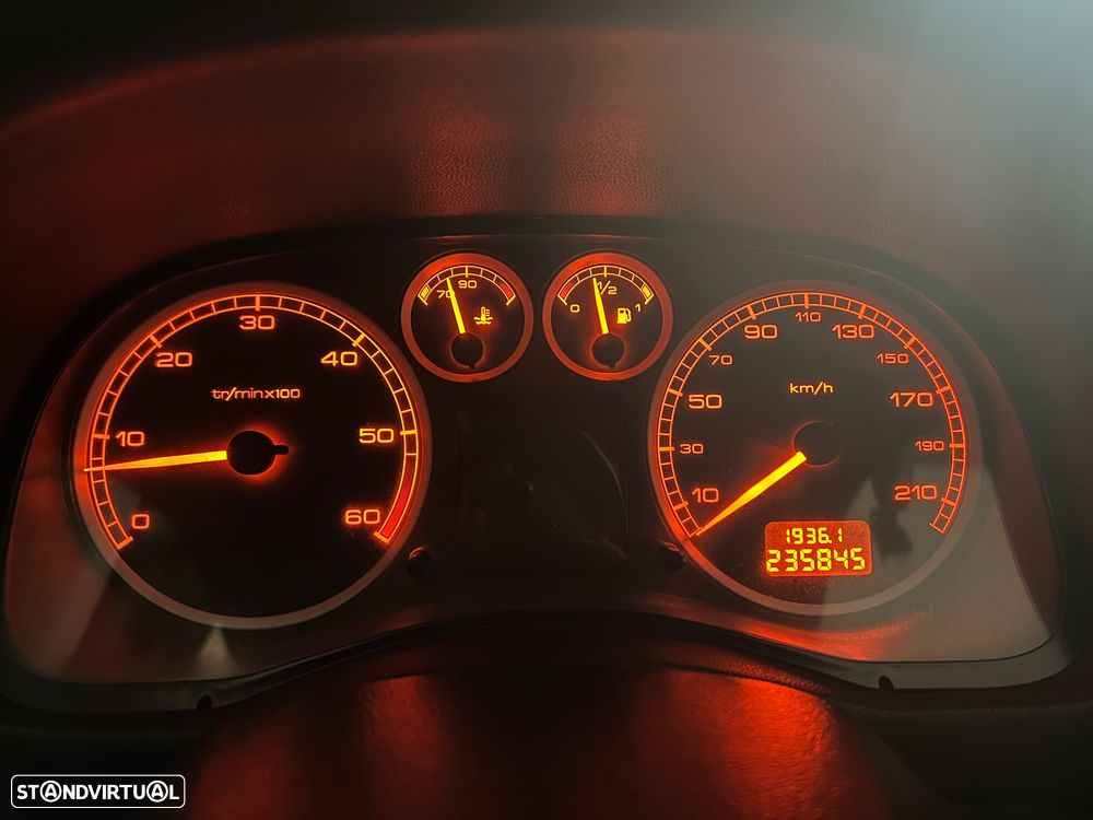 Peugeot 307 1.4 HDi Premium - 15