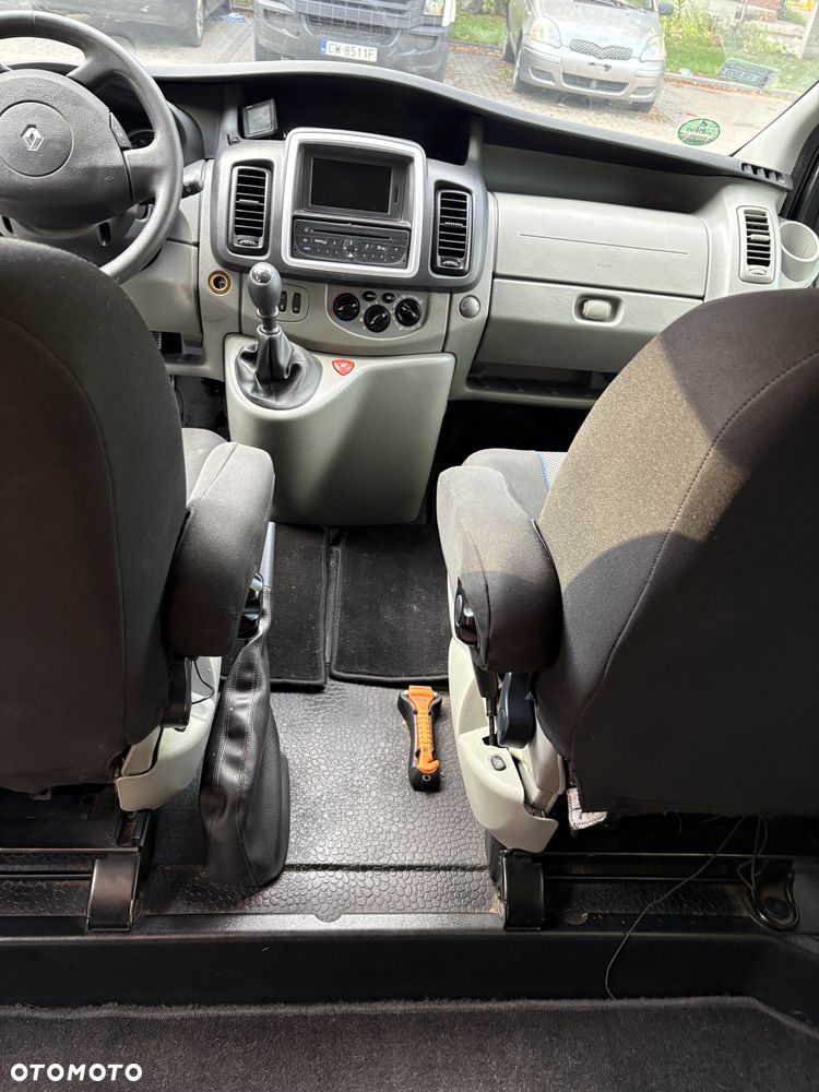 Renault Trafic - 17