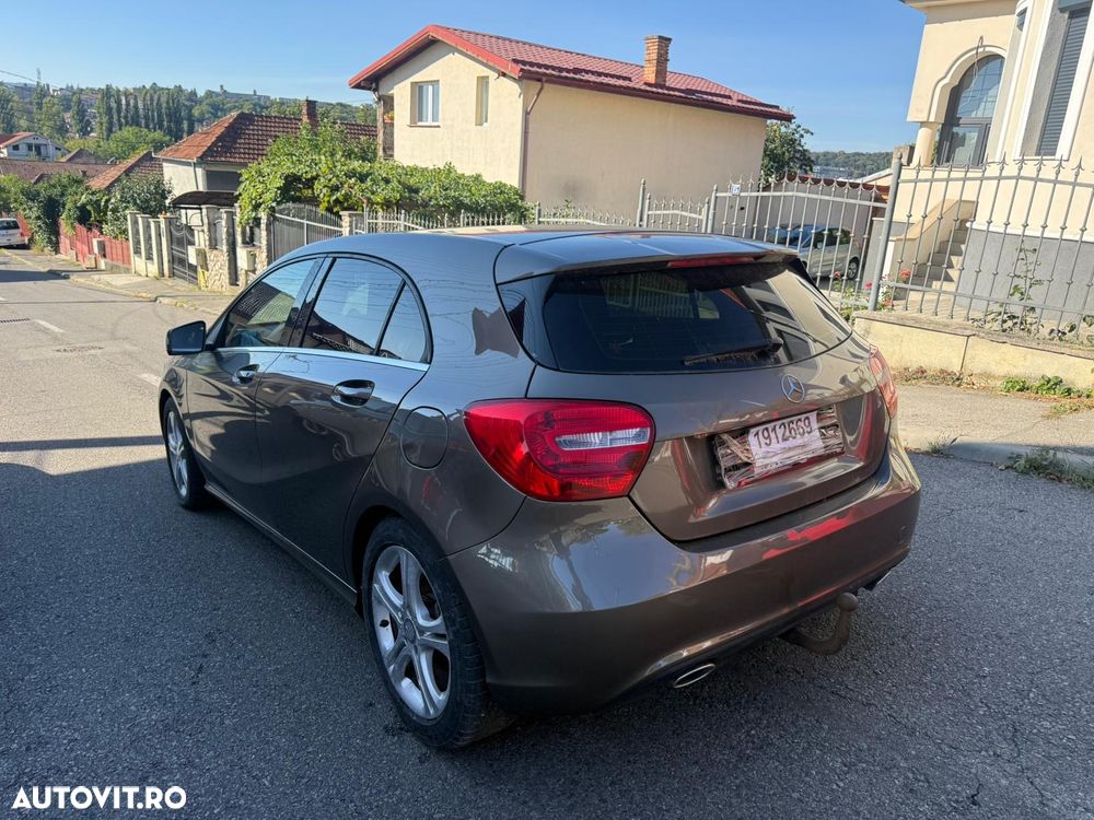 Mercedes-Benz A 180 - 12