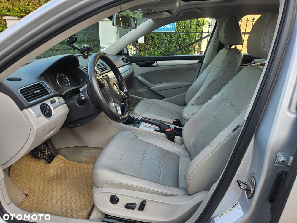 Volkswagen Passat - 9