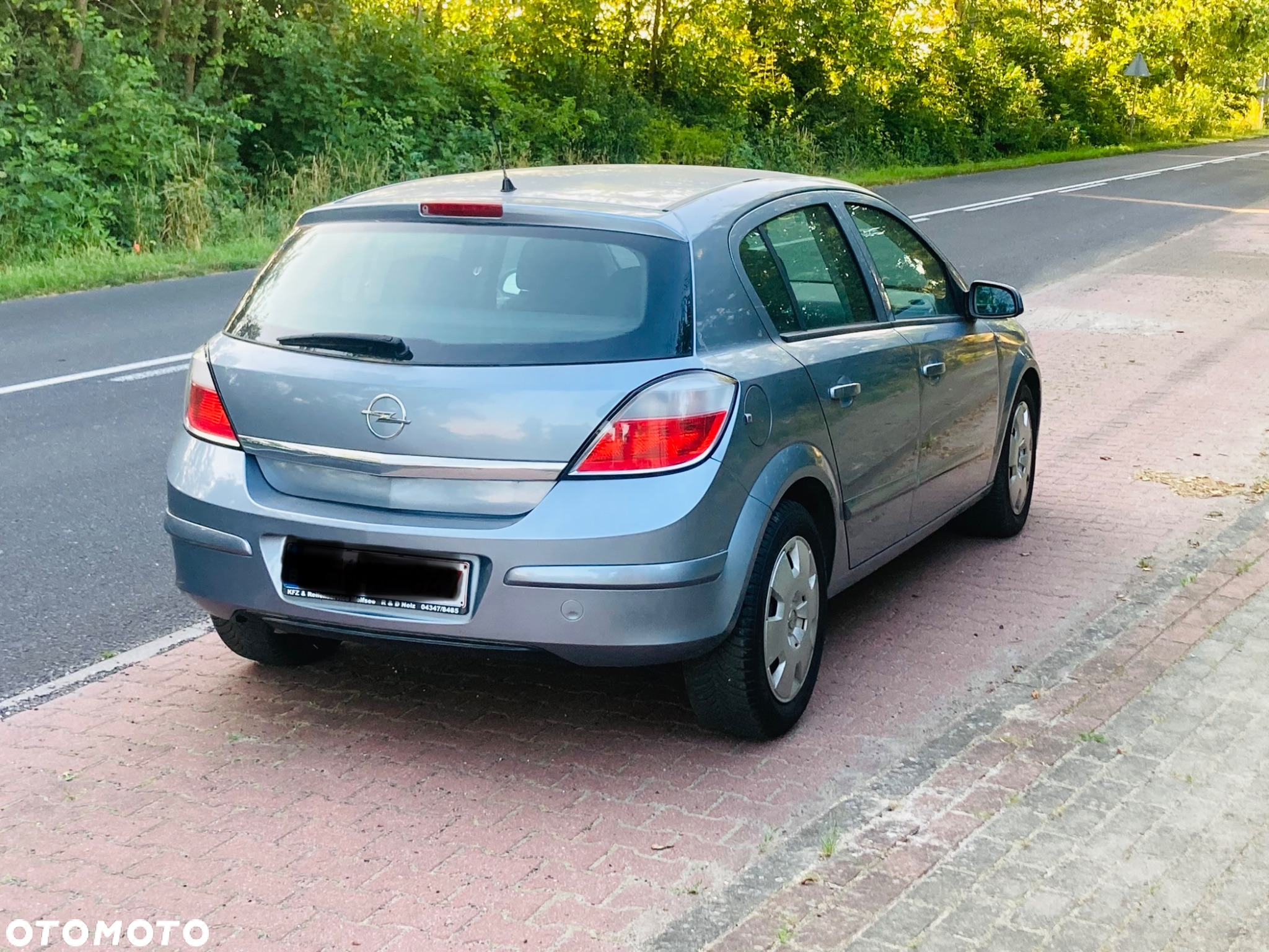 Opel Astra III 1.6 Elegance Easytronic - 2