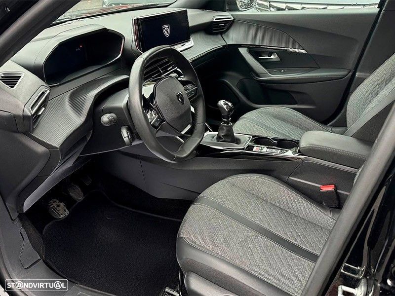 Peugeot 2008 1.2 Allure - 10